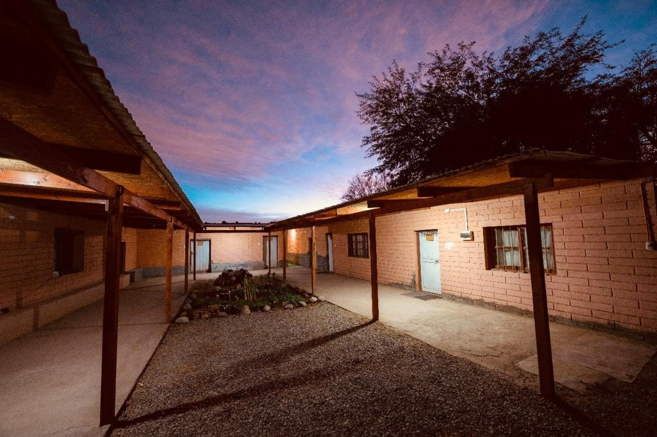 Гостевой дом Suri Atacama - Eco H&T Сан-Педро-де-Атакама Экстерьер фото